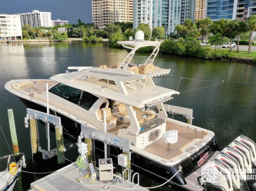 aerial Deco CRS boat lift Marina Jack