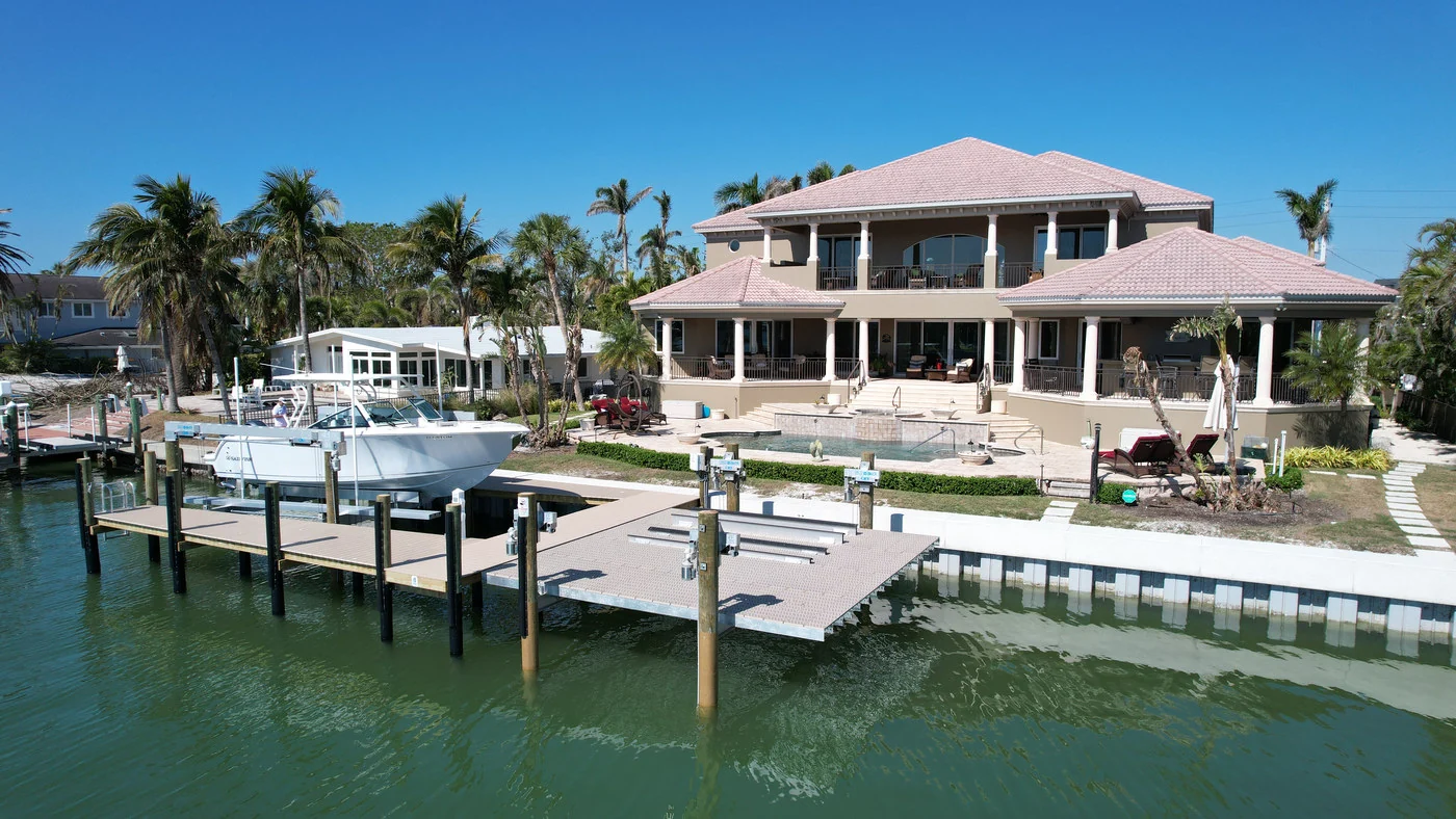 Siesta Key Platform Boat Lift Seawall