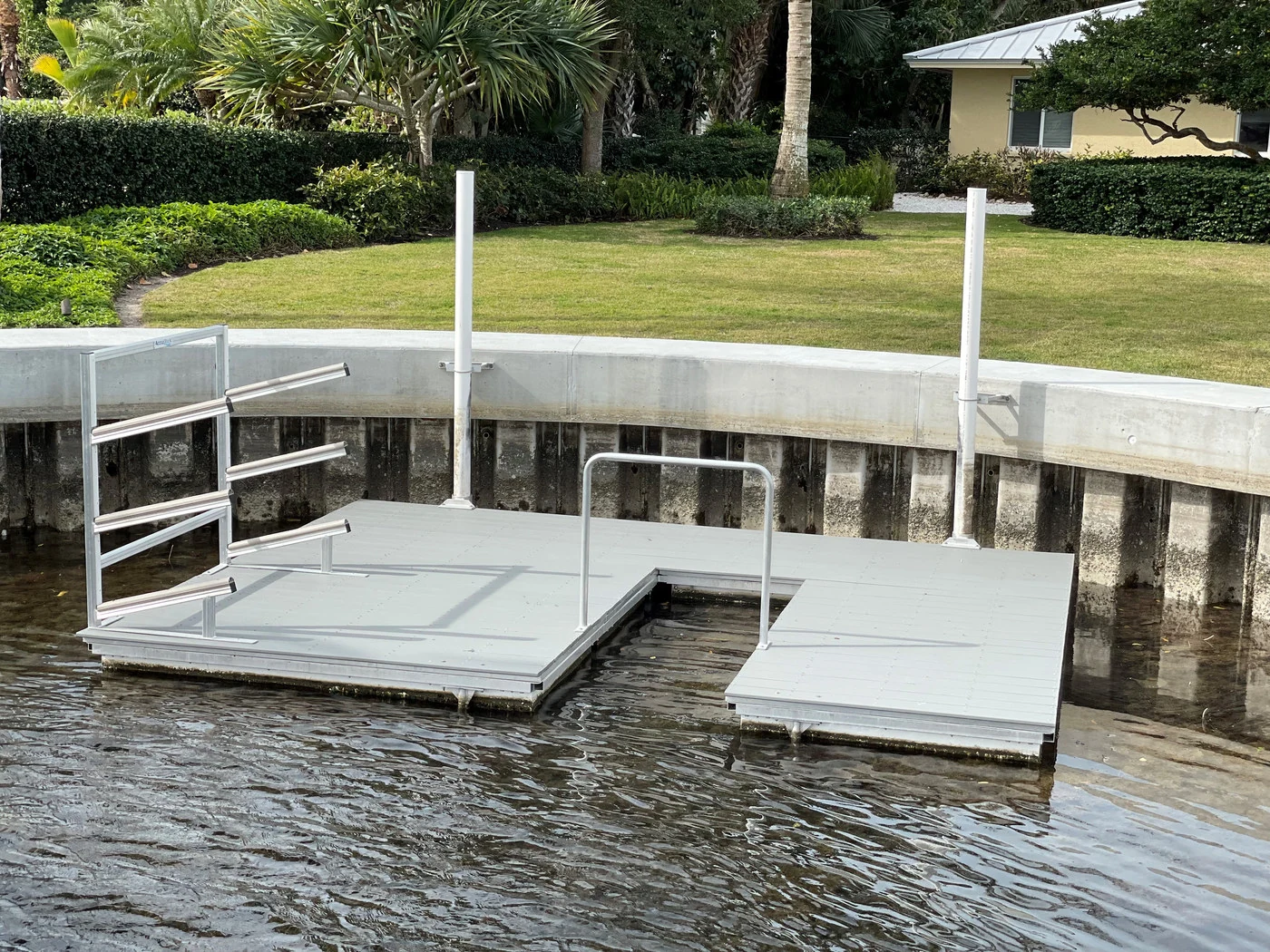 Nokomis Seawall Floating Kayak Dock
